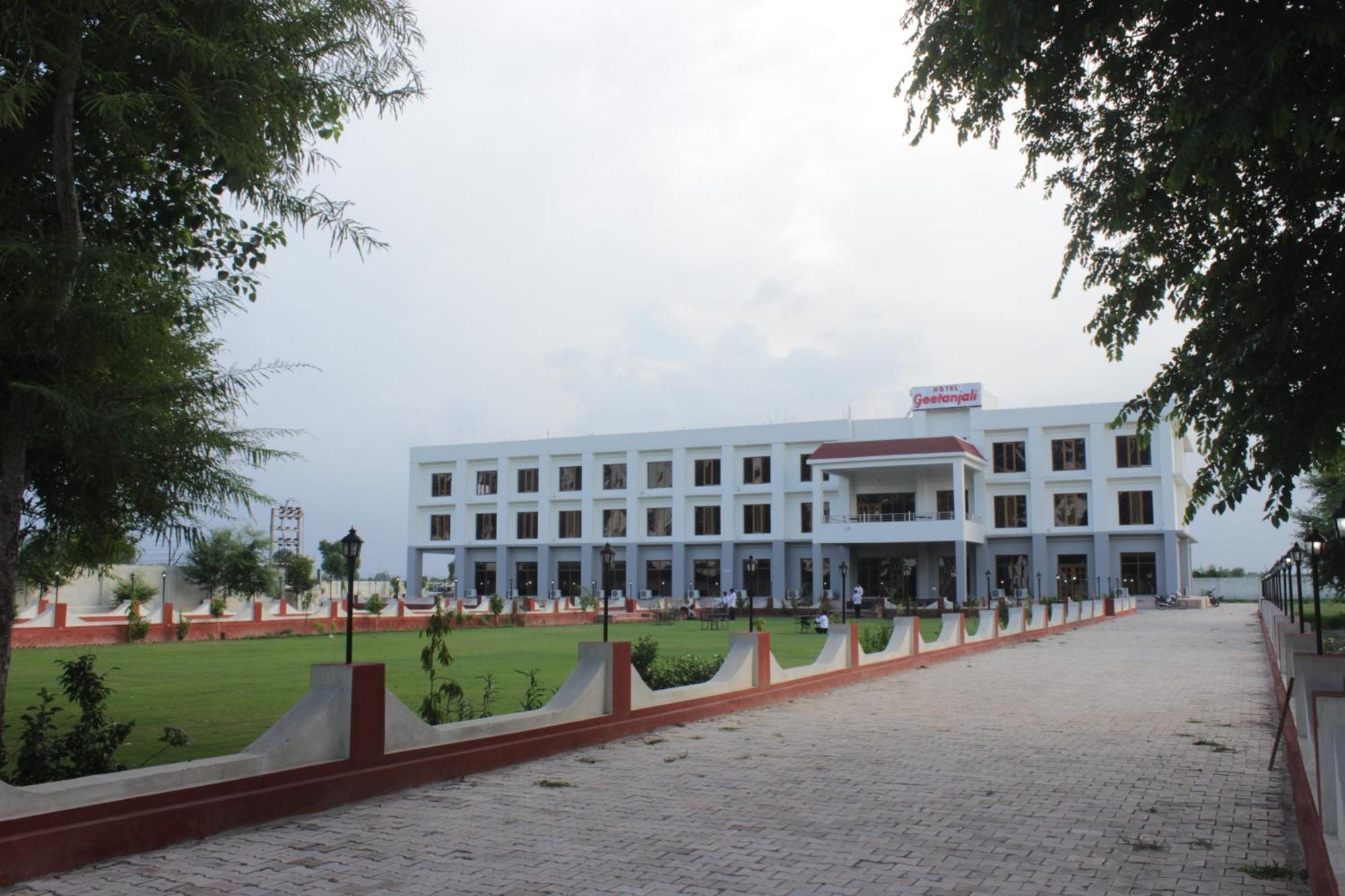 Geetanjali Hotel & Motel Bharatpur Exterior photo