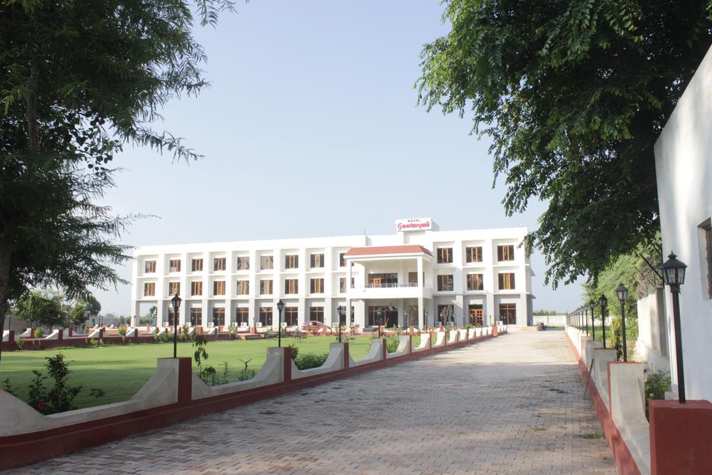 Geetanjali Hotel & Motel Bharatpur Exterior photo