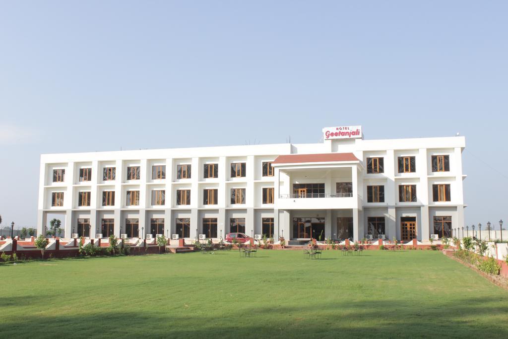 Geetanjali Hotel & Motel Bharatpur Exterior photo