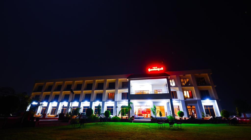 Geetanjali Hotel & Motel Bharatpur Exterior photo