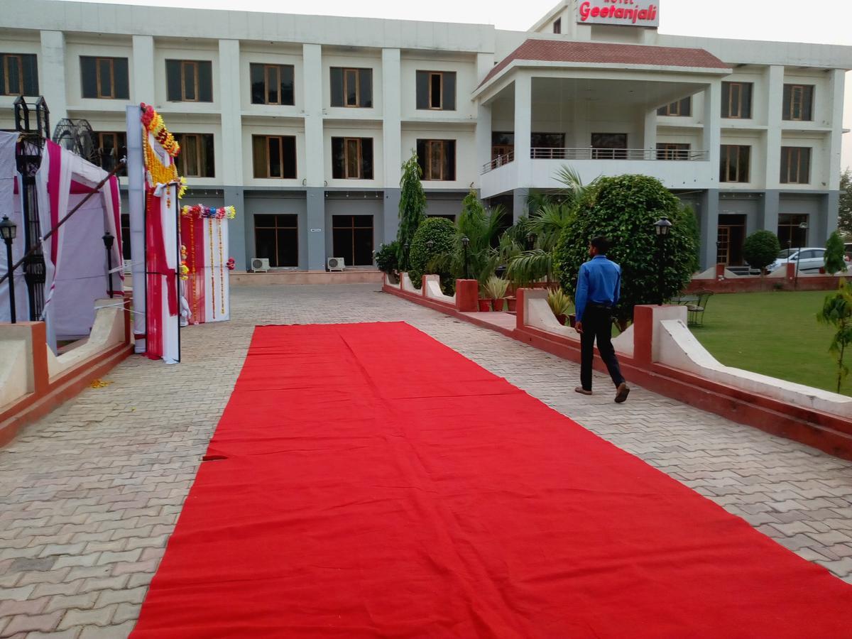 Geetanjali Hotel & Motel Bharatpur Exterior photo